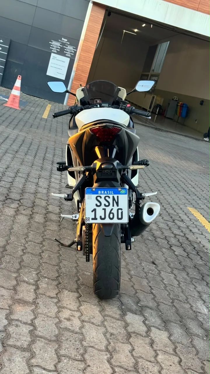 Yamaha R3 - Foto 4