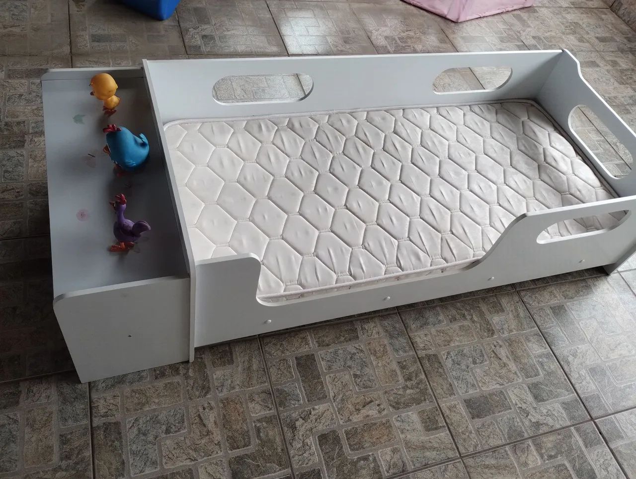 Cama infantil com colchão  - Foto 3