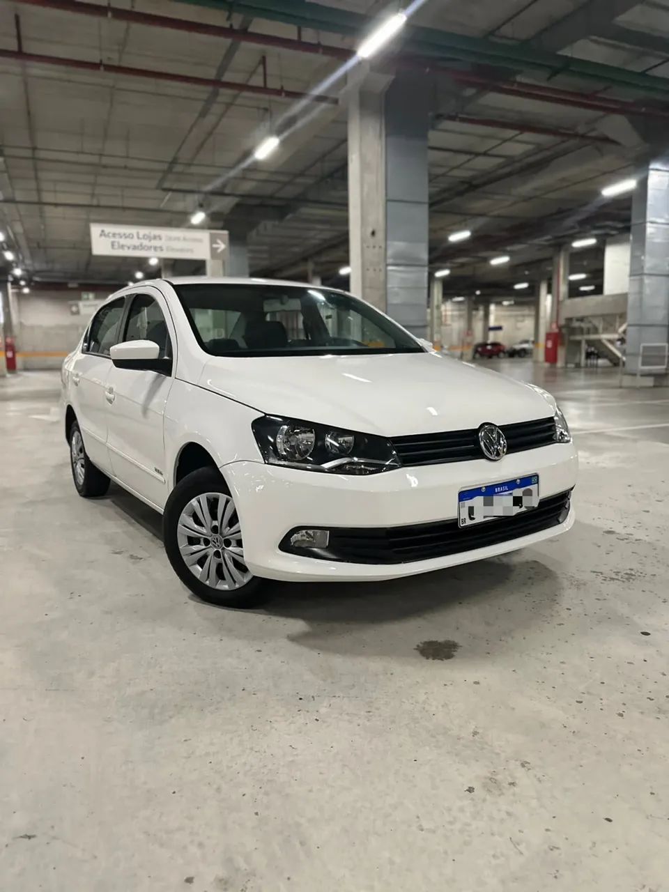 Volkswagen Voyage 2013