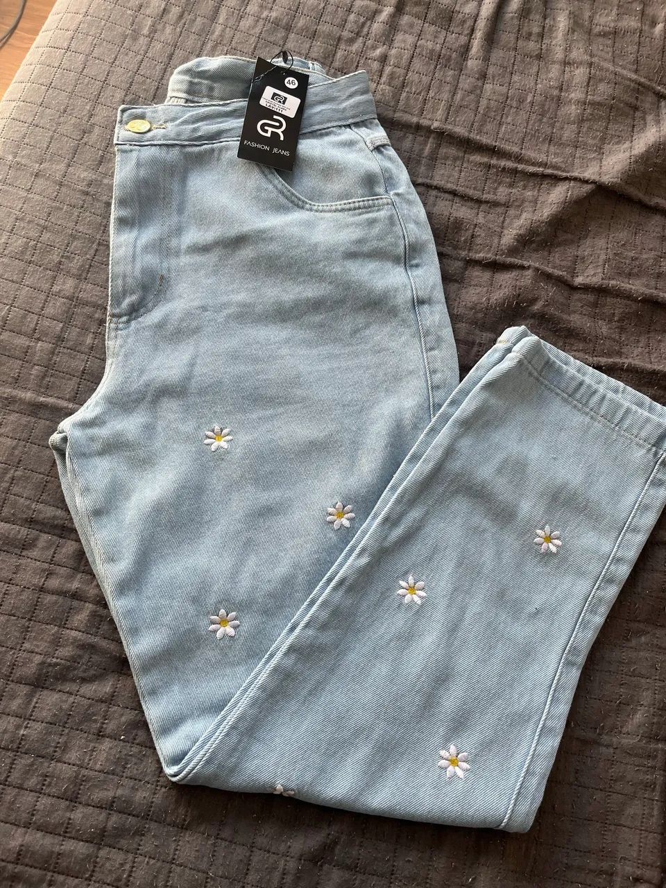Calça mom nova 