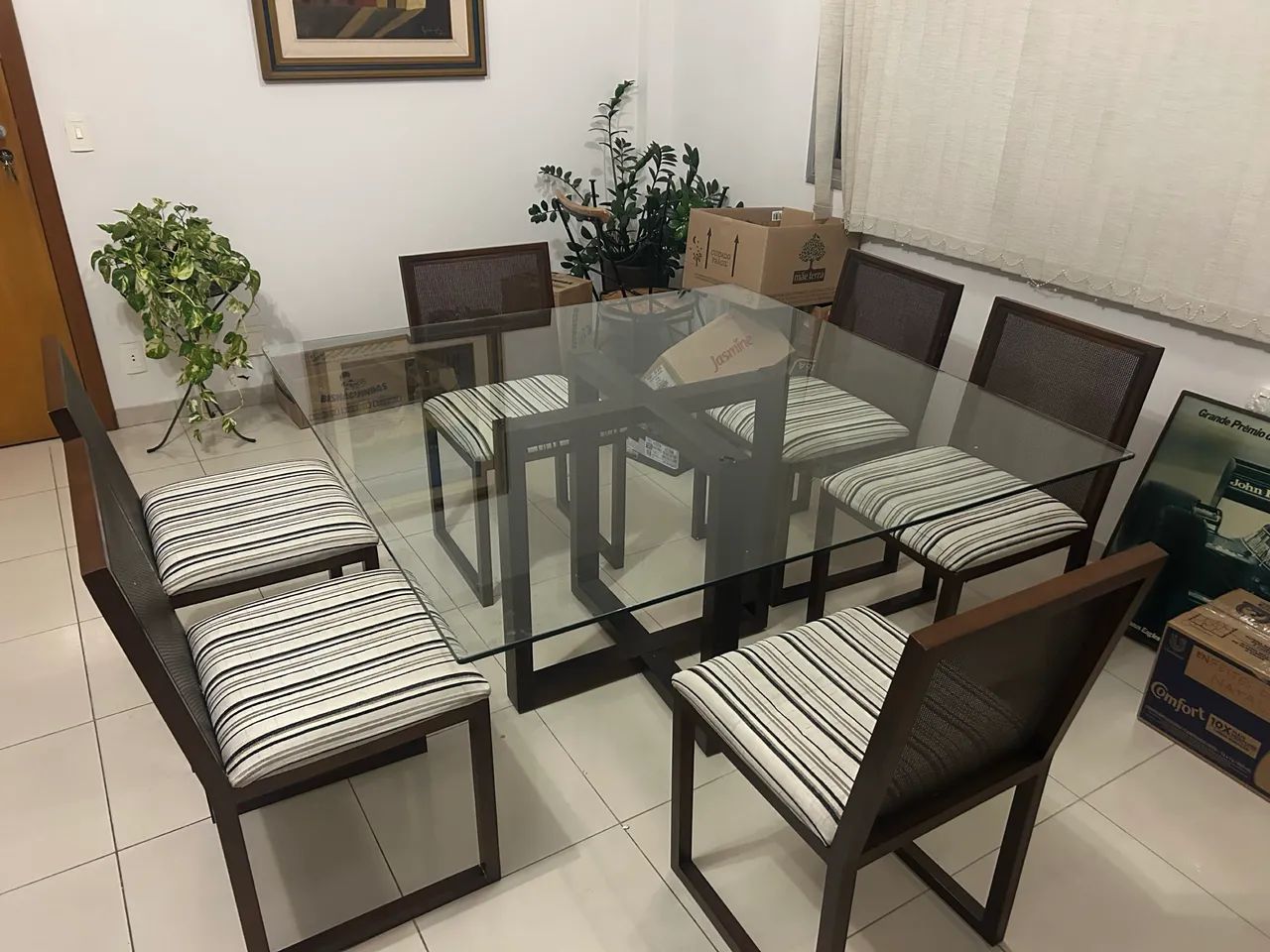 Dining room set with 6 chairs65579520972417123