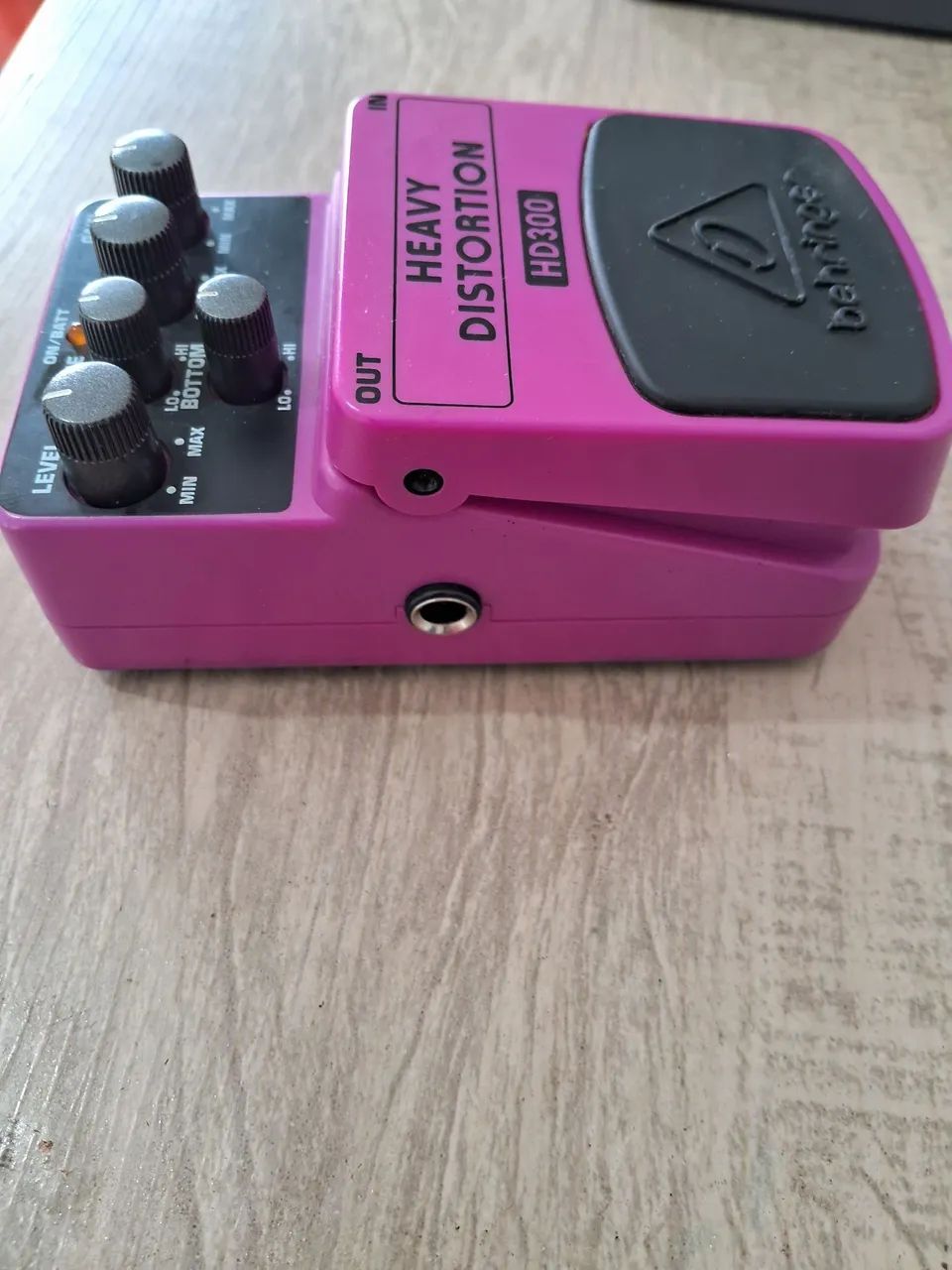 Pedal Behringer HD300 Heavy Distortion ? som pesado e definido! - Foto 2