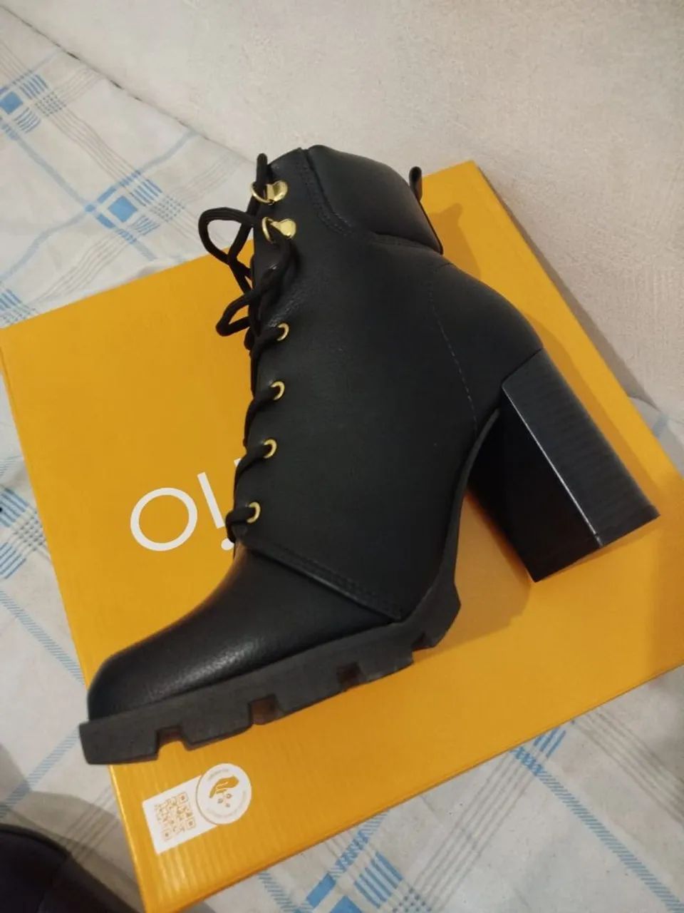 Bota com saltinho  - Foto 5