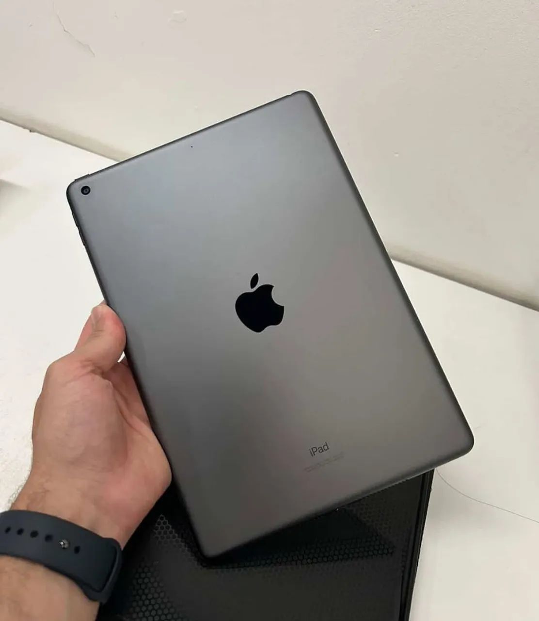 Tablet Ipad Applle 9 Geração Wifi 64gb Cinza Original 1 ano de garantia 