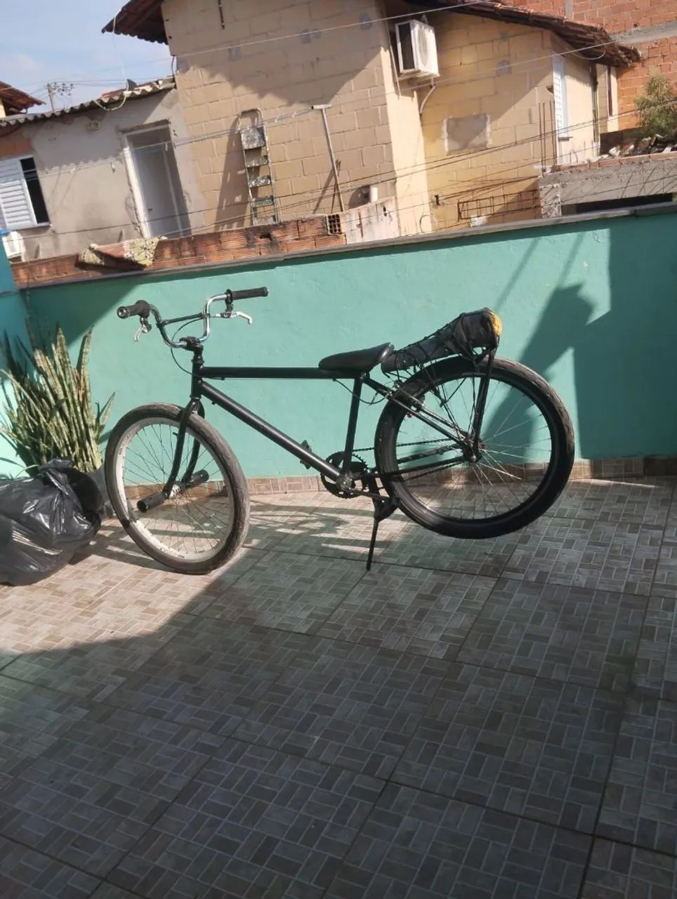 Bicicleta montadinha com kenda e vmax 