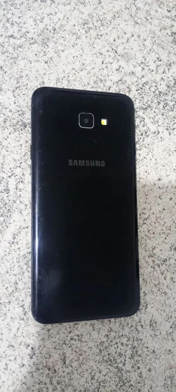 SAMSUNG J4  - Foto 2