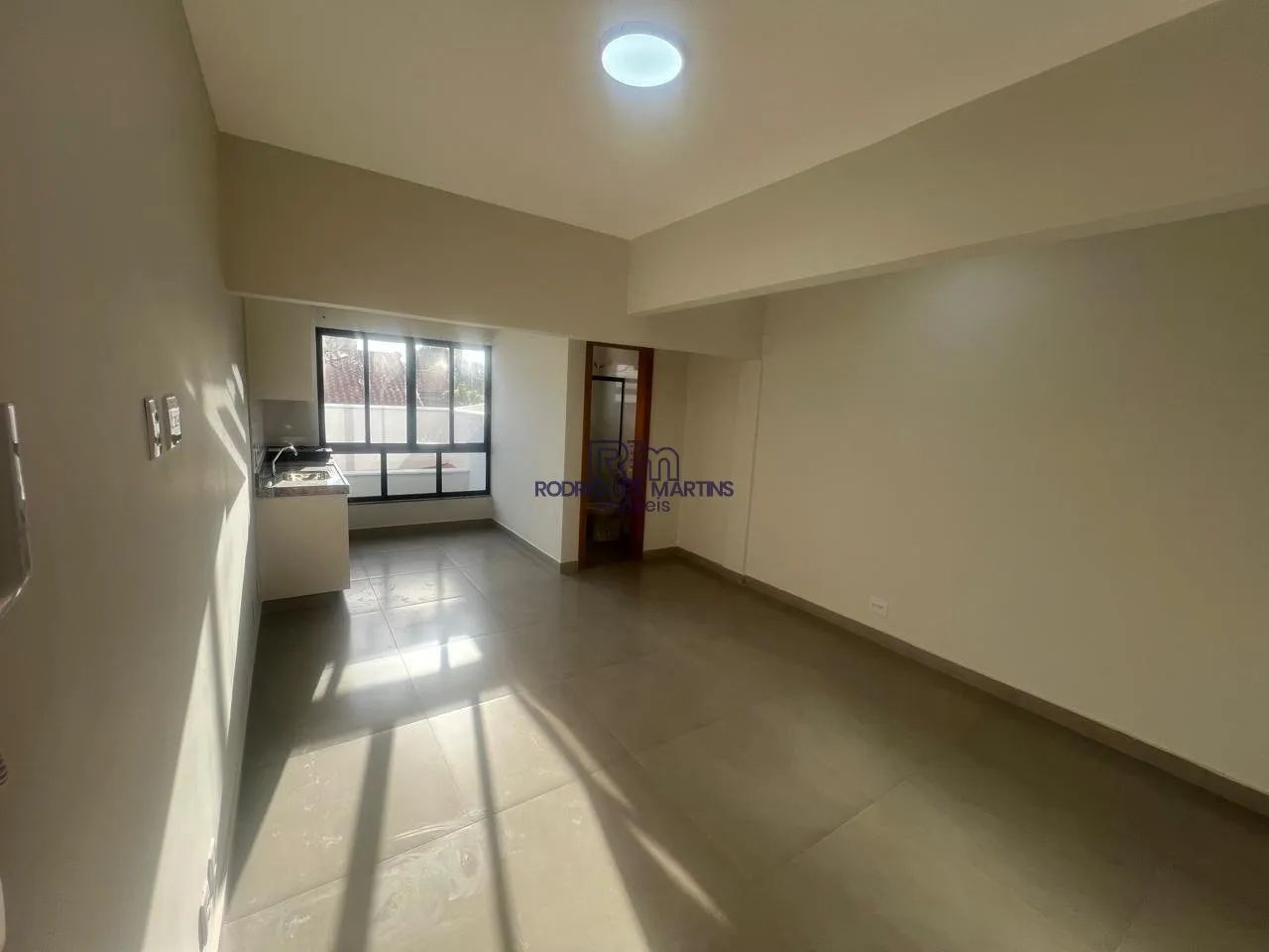 ALUGUEL STUDIO COM ÁREA PRIVATIVA NO CARLOS PRATES - Foto 3
