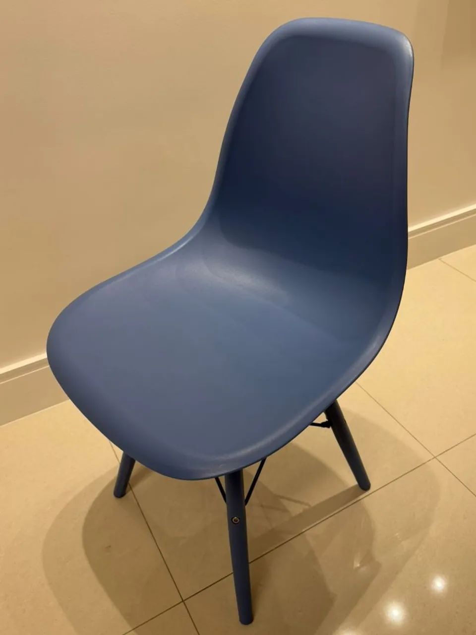 Cadeira Eamis Eiffel Azul