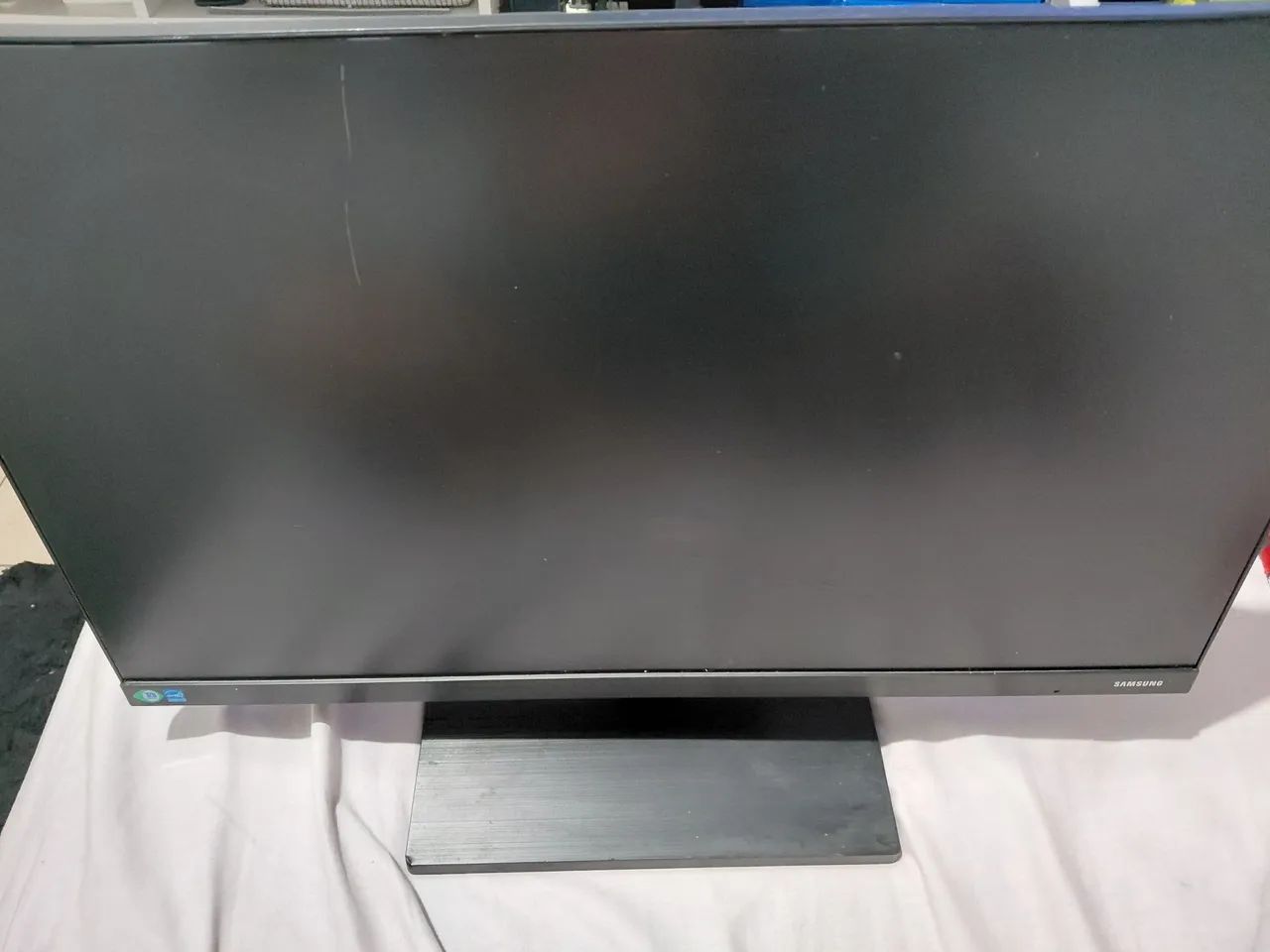 Monitor Samsung ***(Tela Trincada)***