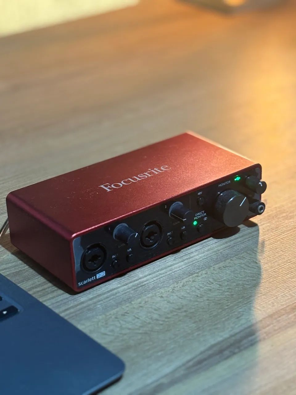 Interface de áudio Focusrite Scarlett 2i2