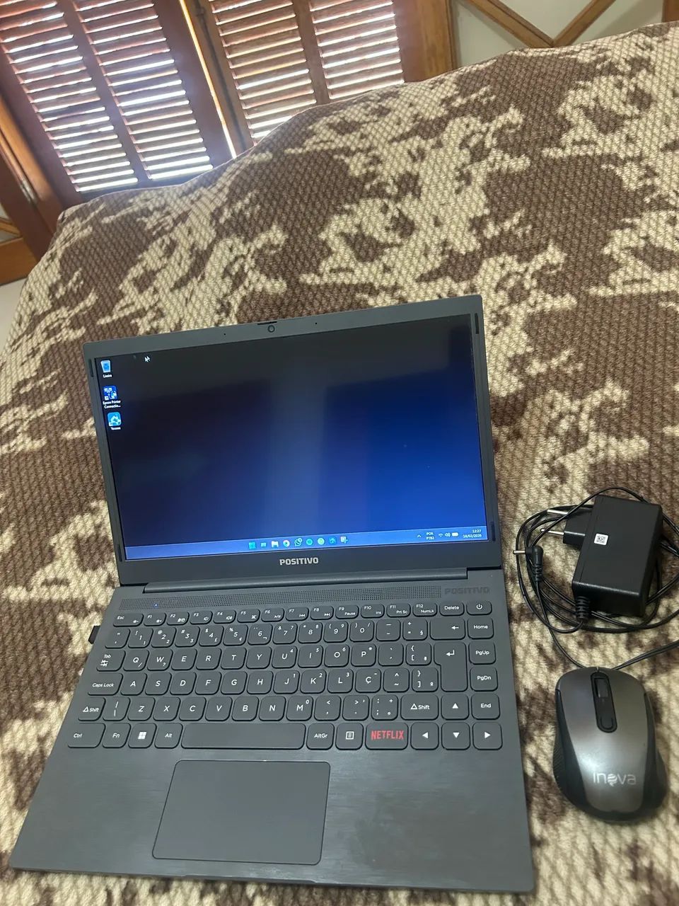 Notebook Positivo  - Foto 3