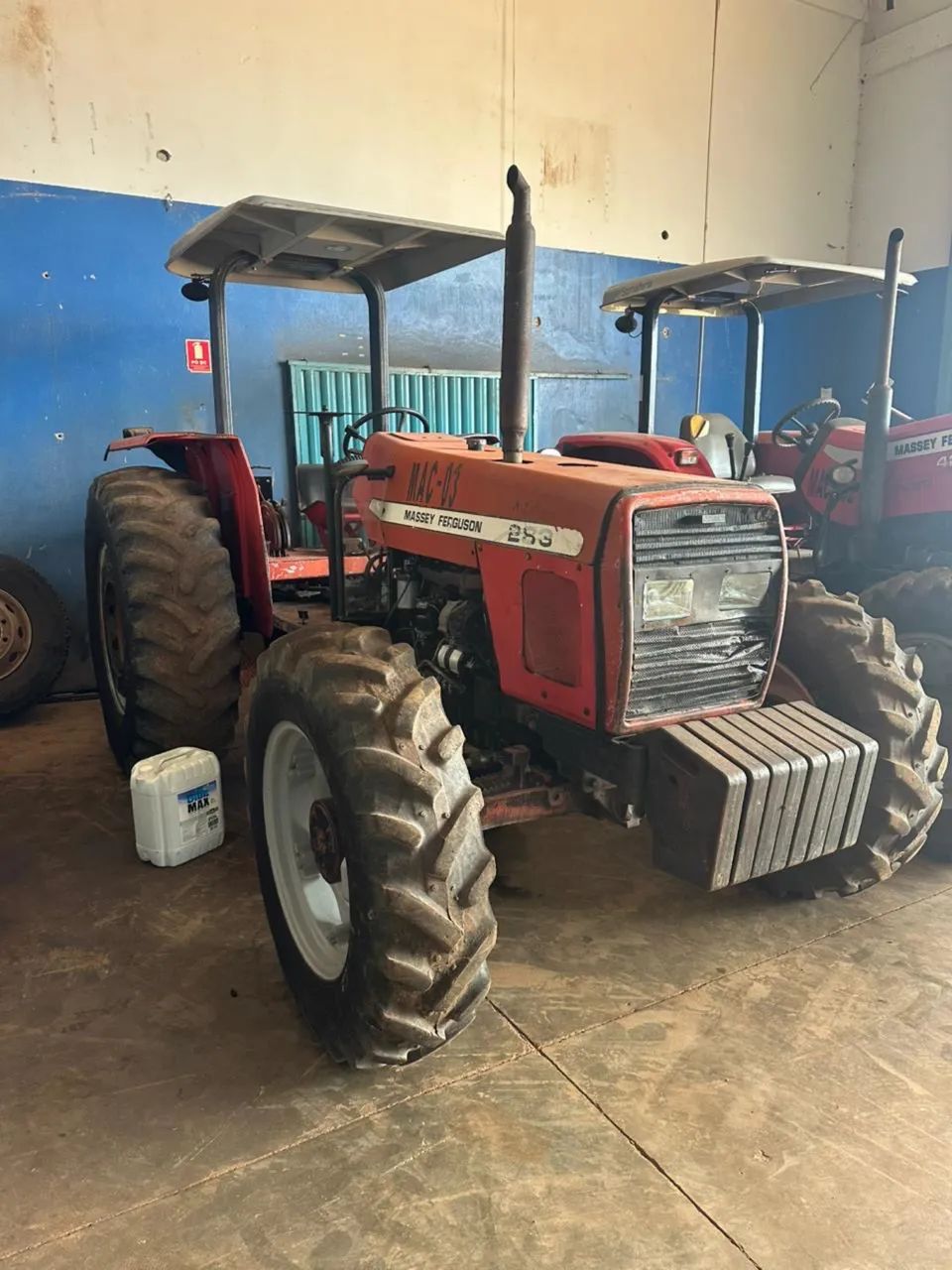 Trator Massey Ferguson 283