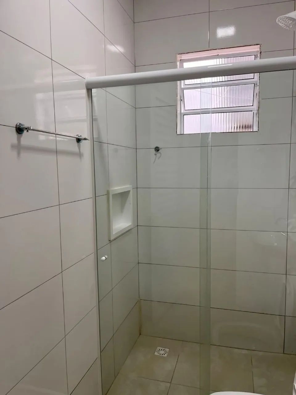 Kitnet mobiliada bem localizada - Foto 5