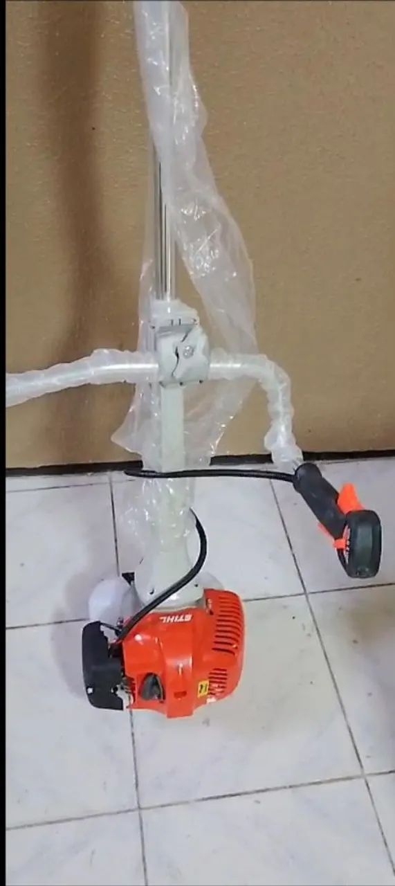 Vende se roçadeira