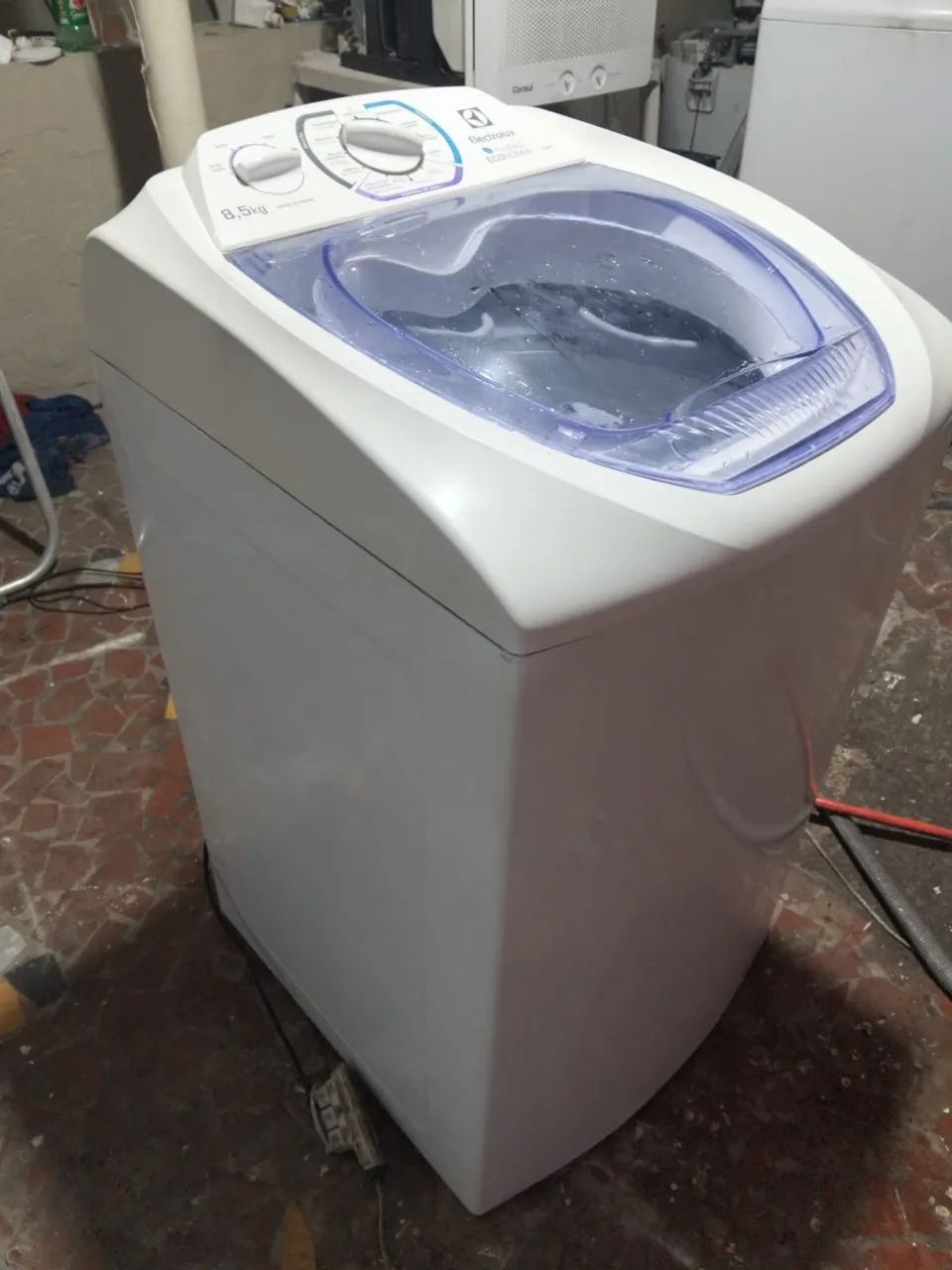 MÁQUINA DE LAVAR ROUPAS ELECTROLUX 8,5KG - Foto 3