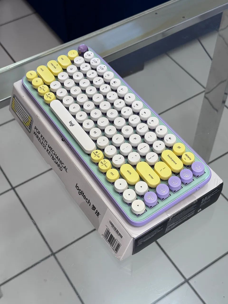 Teclado mecânico sem fio Logitech POP Keys - DAYDREAM