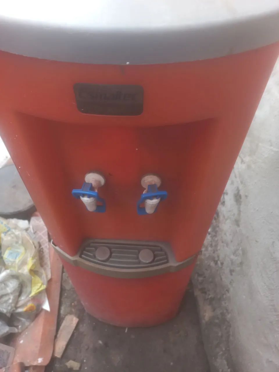 Bebedouro de coluna 