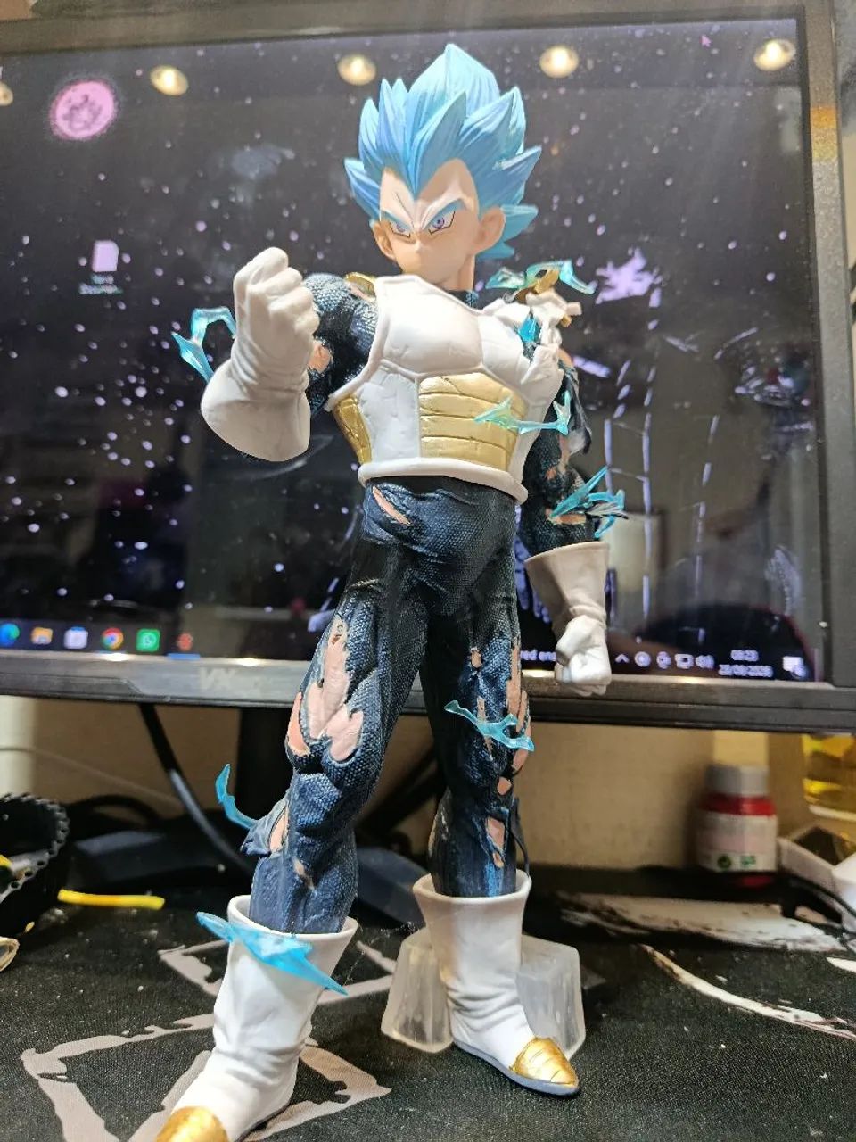 Vegeta SSJ BLUE 28cm Action Figure  - Foto 4