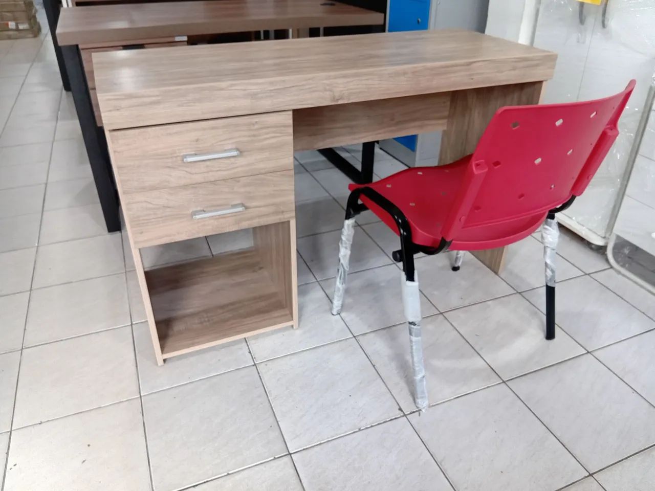 Mesa e cadeira promoção 
