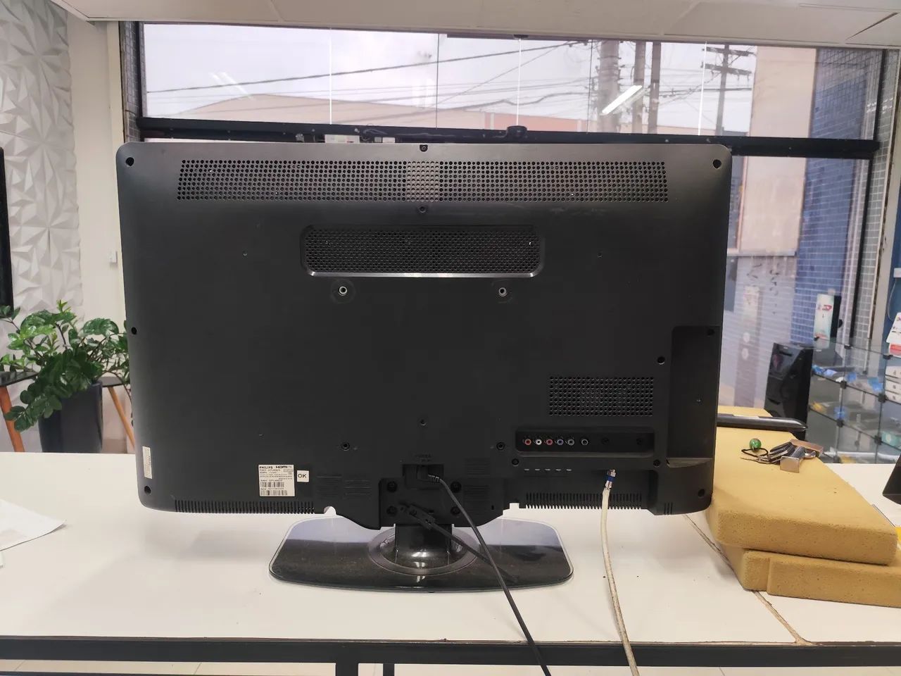 VENDE-SE TV 32" PHILIPS  - Foto 2