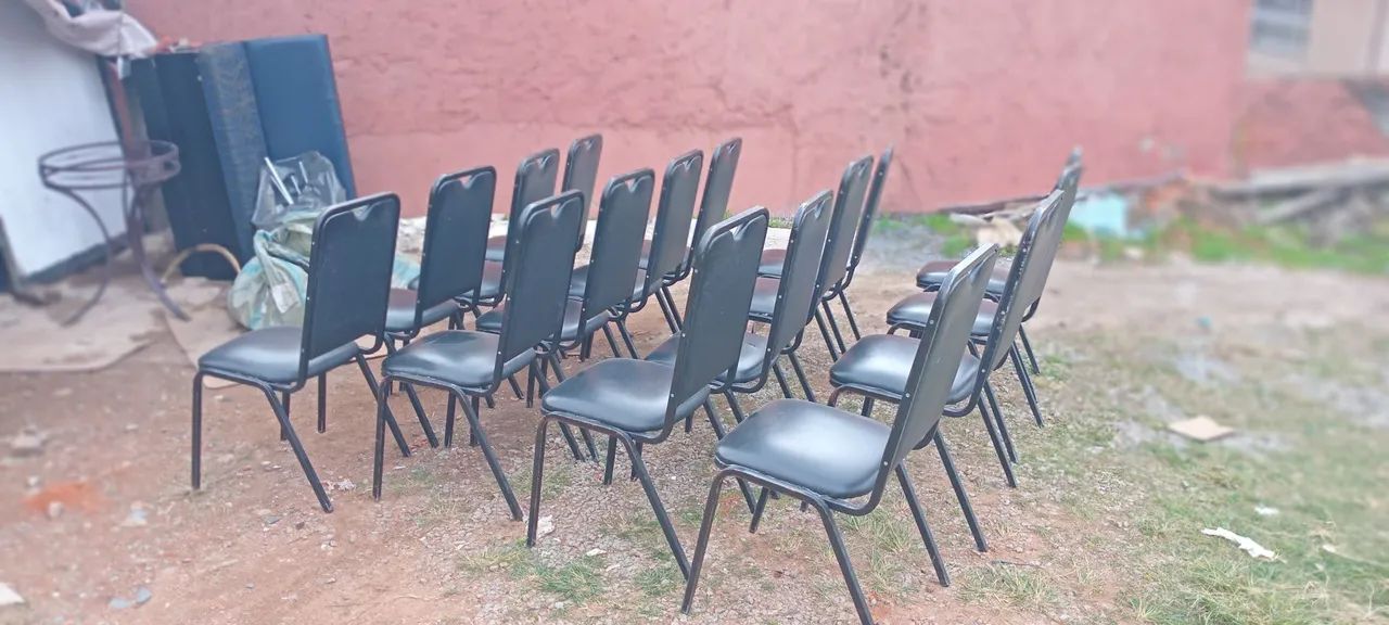  16 Cadeiras forro couro preto - Foto 4