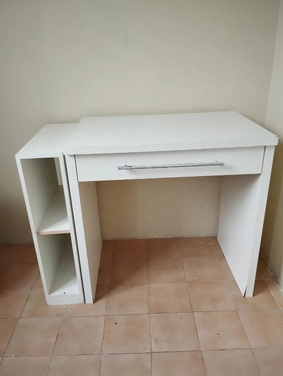 Escrivaninha com ótimo valor!!