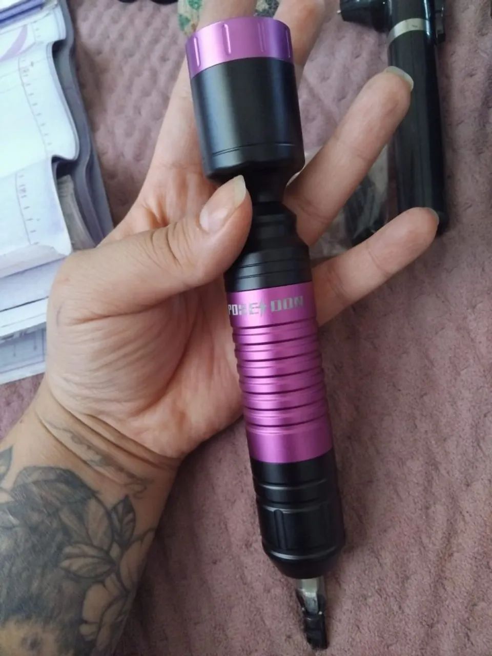 celular poco c65 e kit tatuagem máquina pen poseidon  - Foto 2