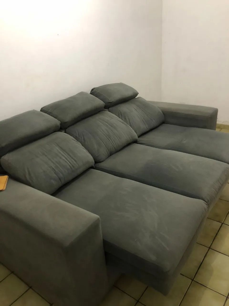 Sofá de três lugares - Foto 2