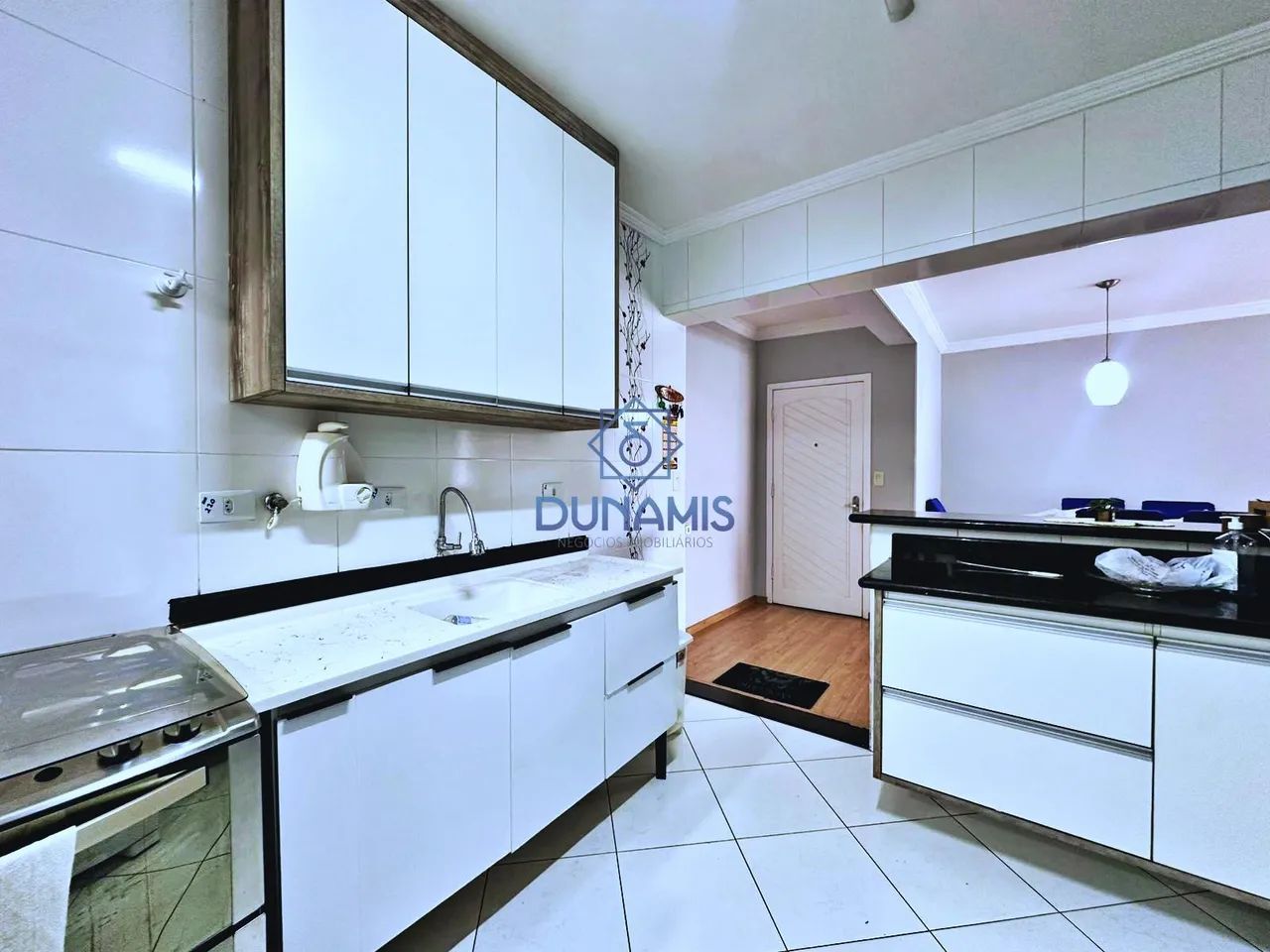 Apartamento conservado à venda em Prédio com lazer nas Astúrias no Guarujá/SP. - Foto 9
