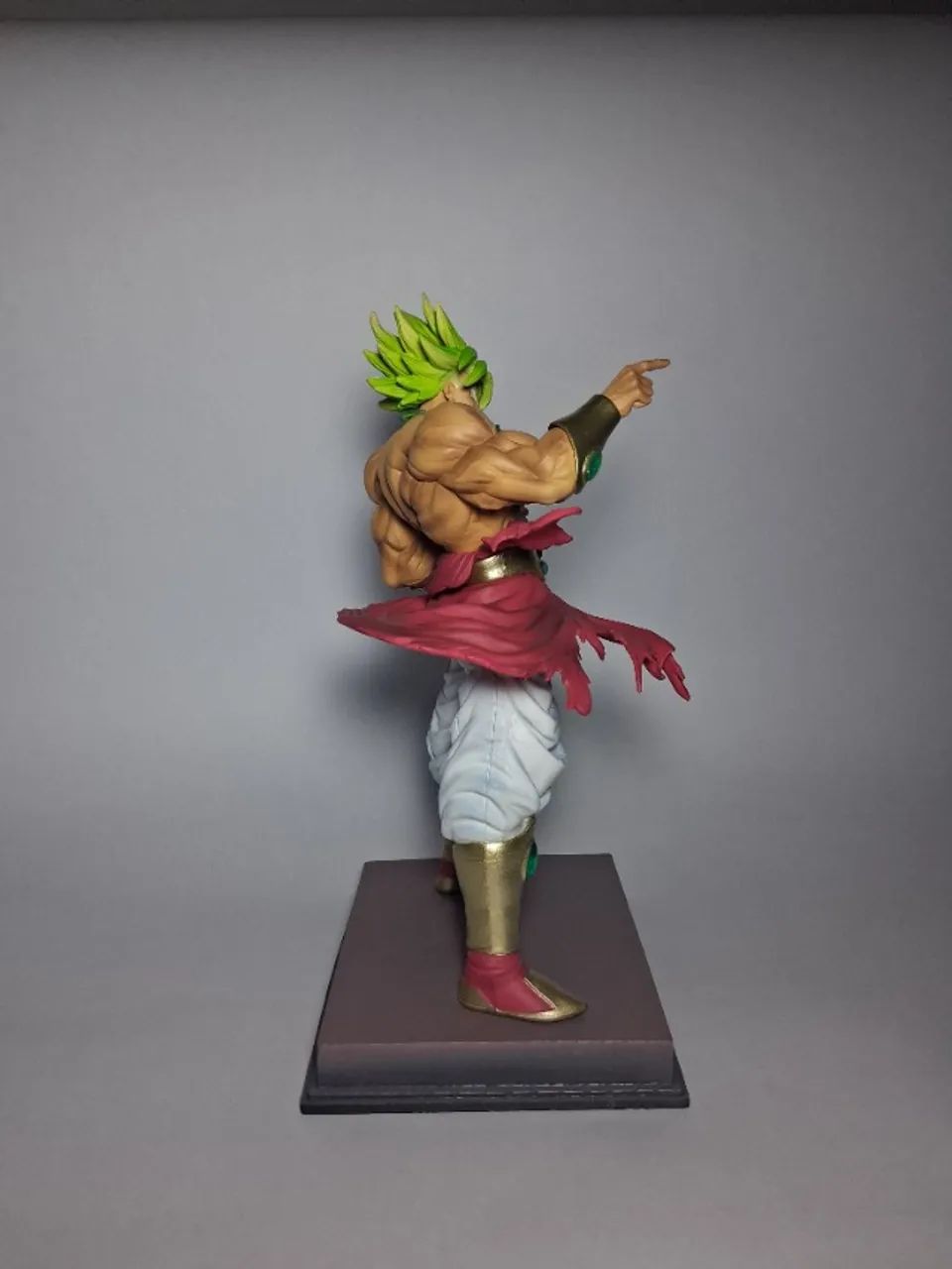 Bonecos Figures combo 4 broly + guy