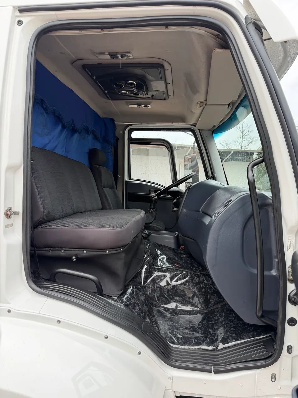 Ford cargo 2428 extremamente impecável (motor zero) - Foto 4
