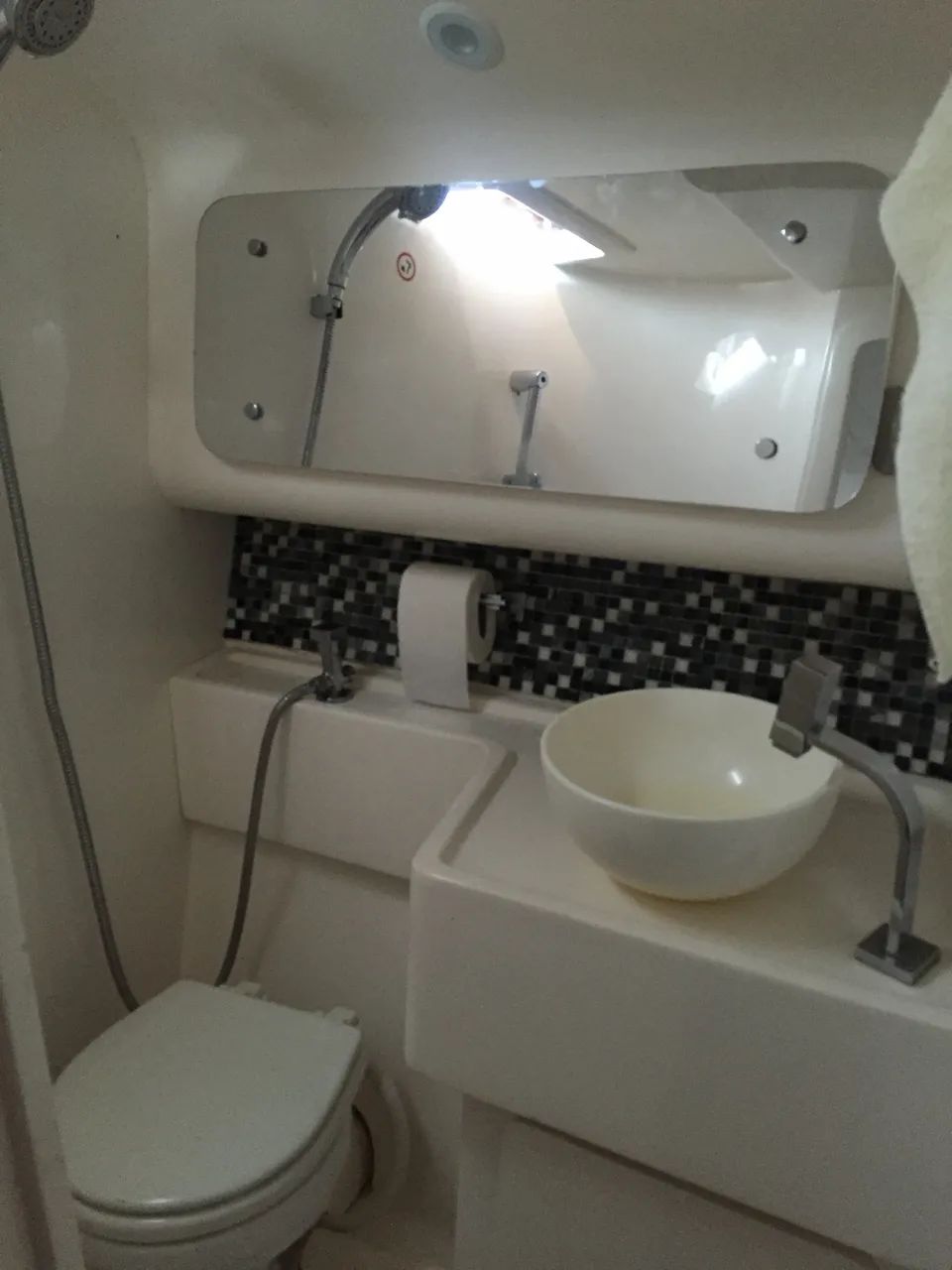 Lancha Ecomariner Discovery 44 pés  - Foto 4
