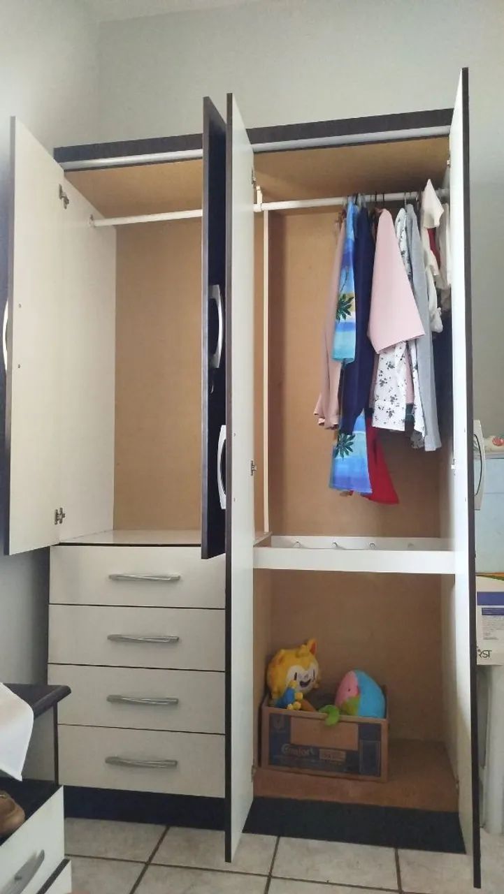 Guarda roupas de solteiro Marrom e branco - Foto 2