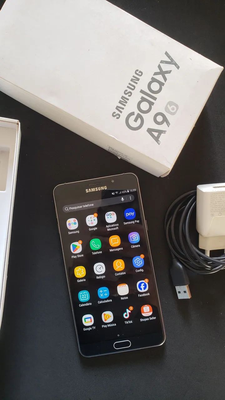 Samsung Galaxy A9 Pro - Tela grande de 6 polegadas  - Foto 2