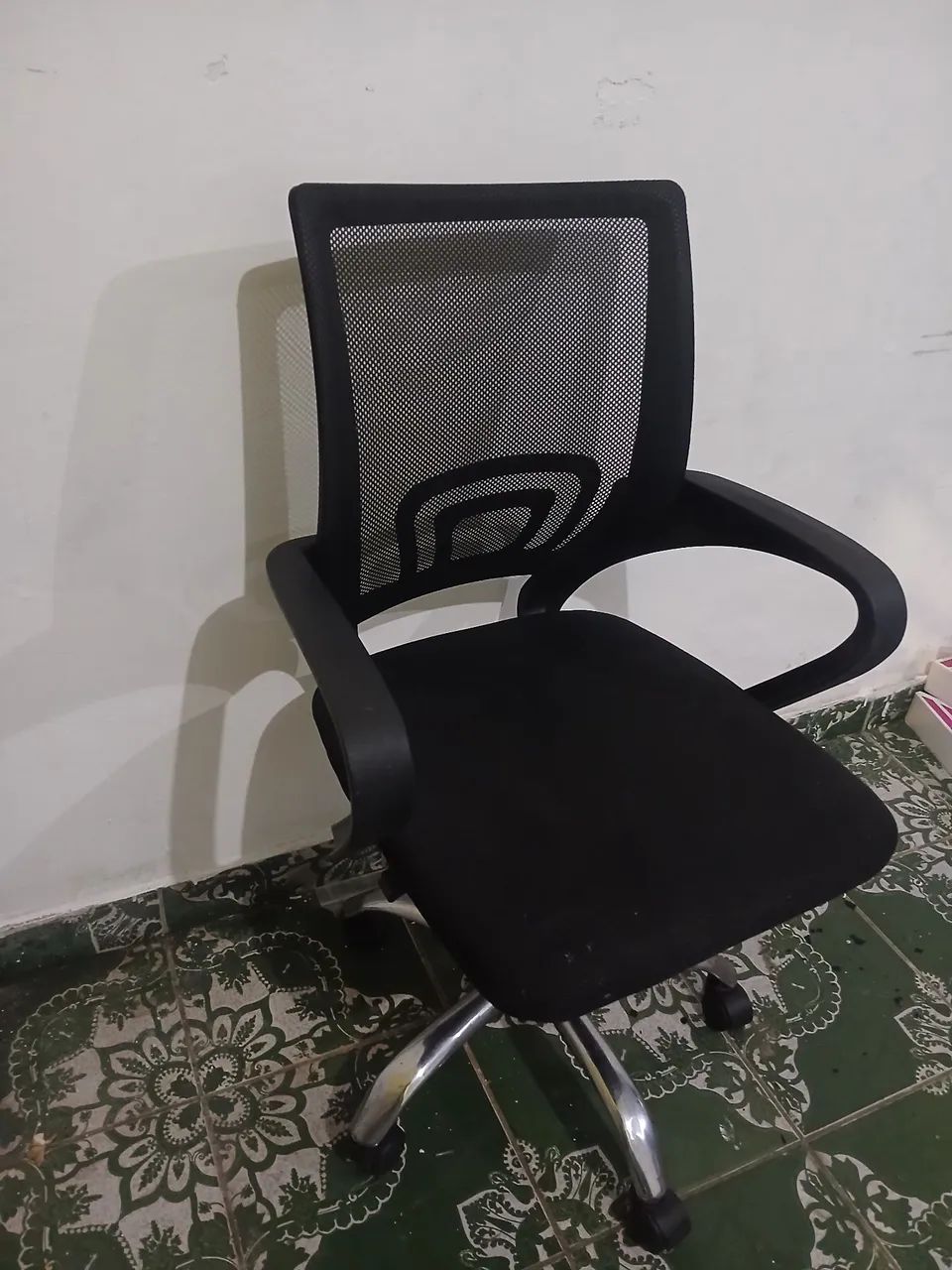 CADEIRA DE ESCRITÓRIO / ESTUDO 