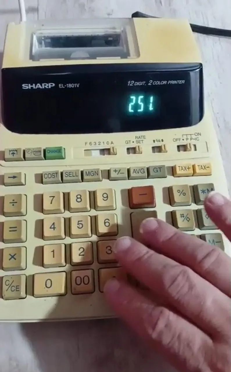 Calculadora elétrica sharp - Foto 2