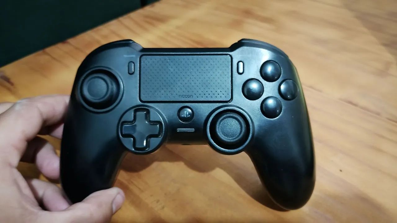 VENDO/TROCO controle ps4/pc NACON  - Foto 2