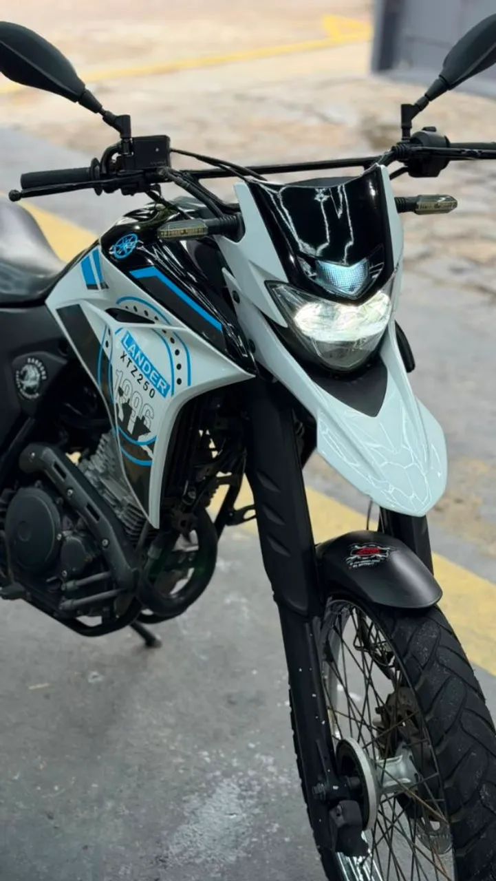 XTZ LANDER 250 ABS - Foto 4