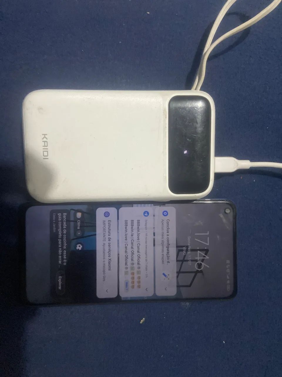 Celular e carregador portátil  - Foto 2
