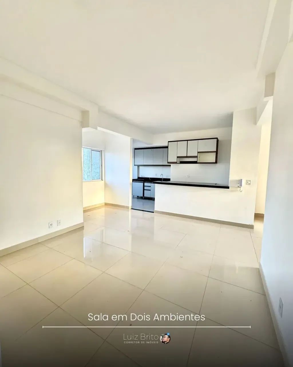 Vendo Apartamento no Edifício Barão dos Cocais, 03 Quartos, Próximo a Praia.