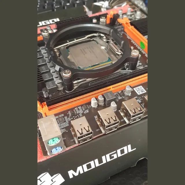 Kit Xeon Placa-mãe + Processador Intel Xeon E5 2650 V3 - Foto 2
