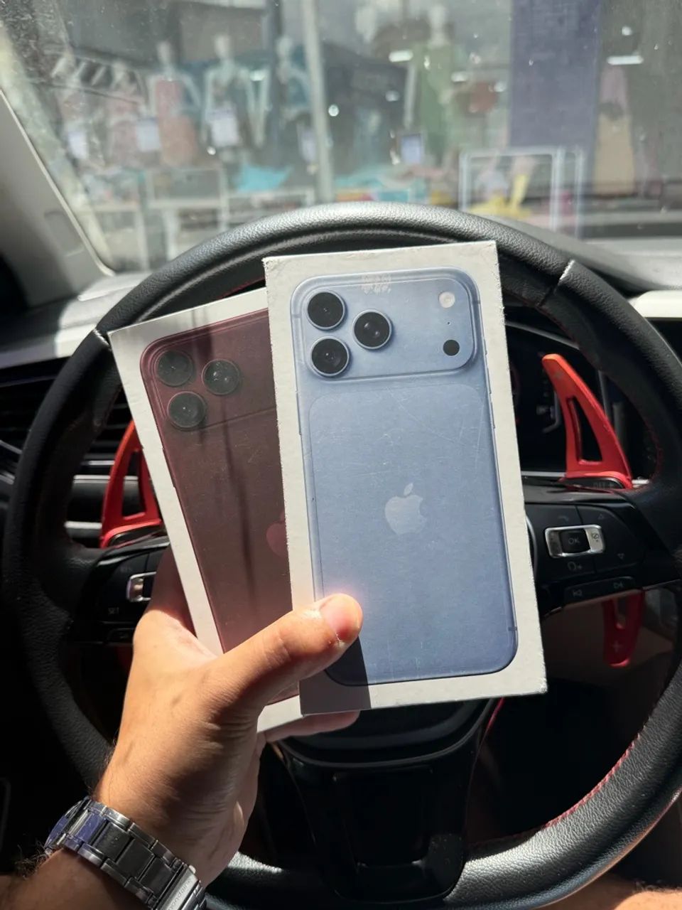 2 iPhones 18 pro Max 