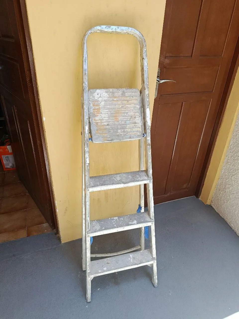 Escada de alumínio  - Foto 3