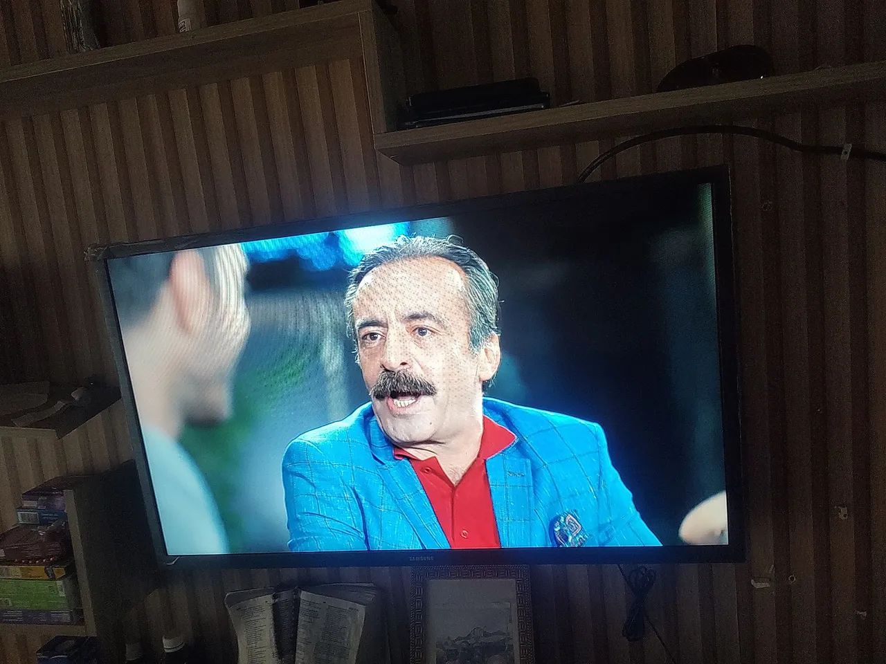 Televisão de 32 polegadas Samsung nova - Foto 2