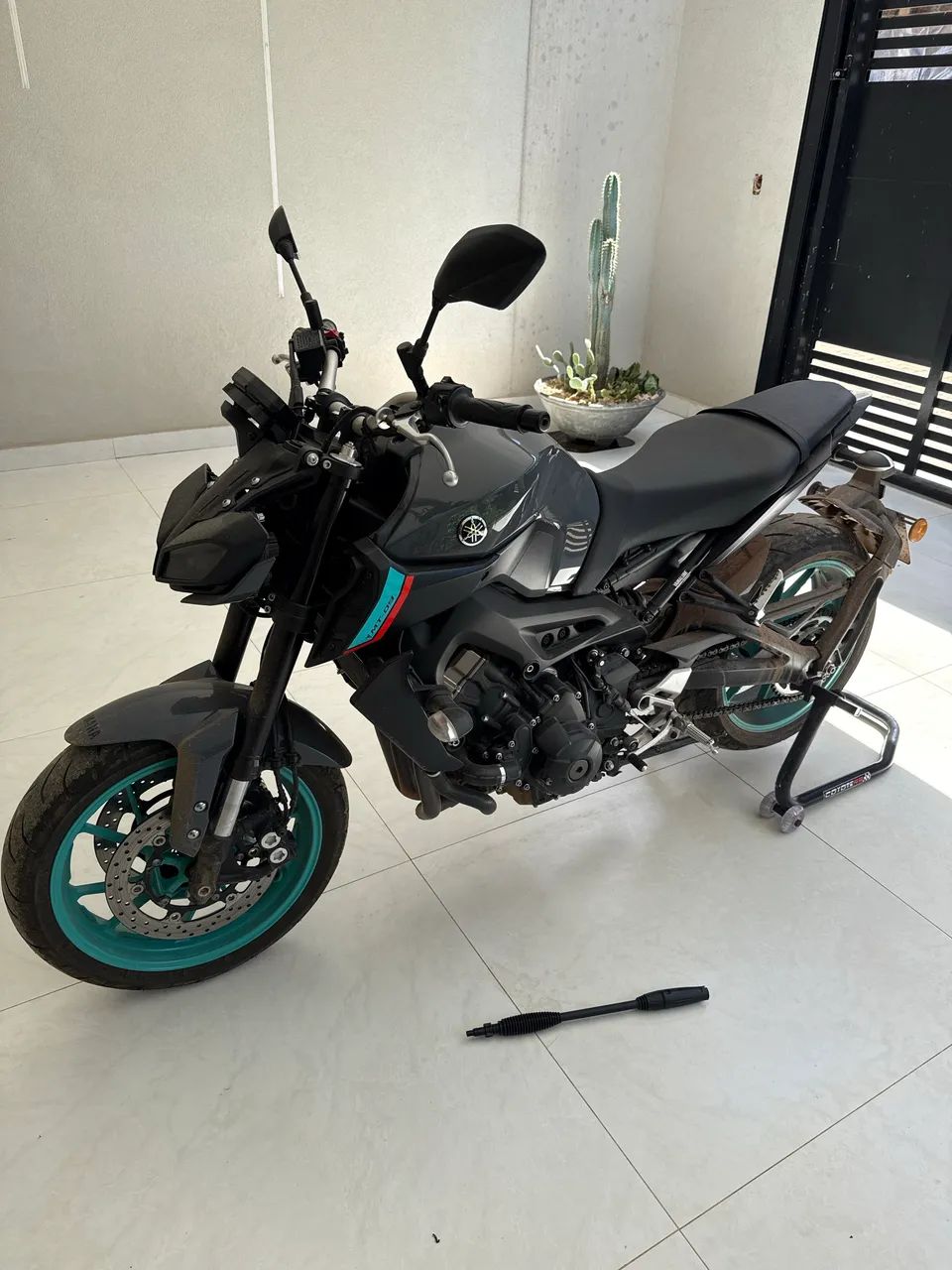 Mt 09 23/24 zero 