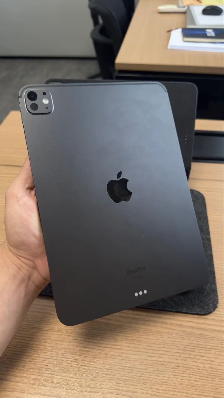 IPad 11 pro M4 256gb + Teclado Magic Keyboard Original  - Foto 3