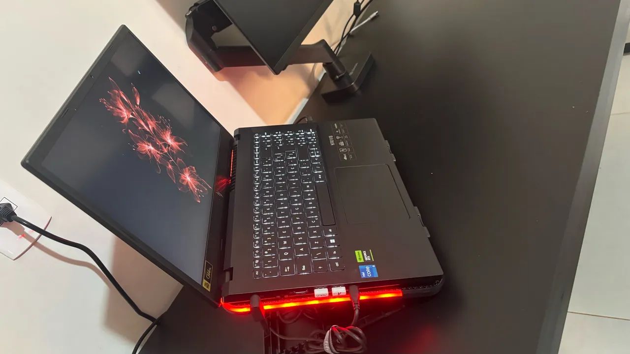 Acer nitro V15 RTX 4050  - Foto 2