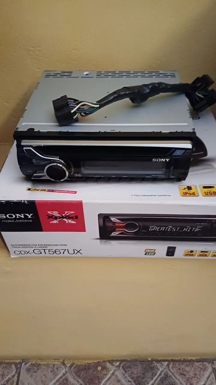 Auto-rádio e CD player Sony 