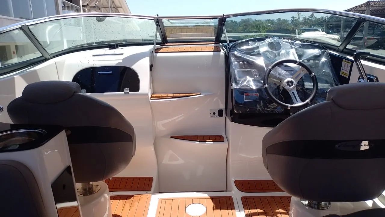 Lancha Ventura 265 40 horas motor volvo Penta - Foto 11