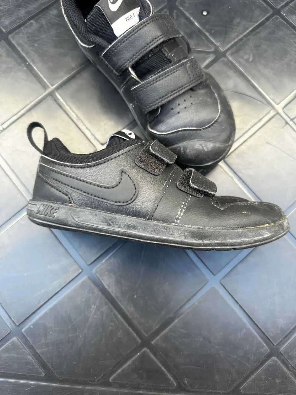Tênis Nike infantil tamanho 26 